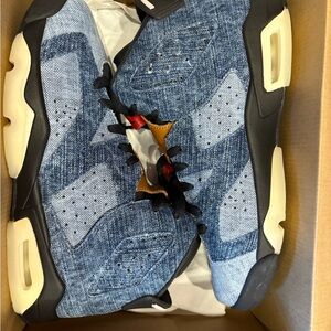 Brand New Jordan Retro 6 GS Sneakers in original Box - Size 7 Youth